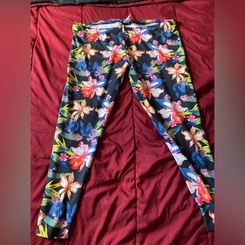 Plus Size flower leggings 3/4